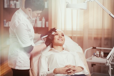 Rising Trend of Henna & Gajra in Hairstyling: Blending Tradition & Modernity